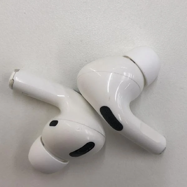 AirPods Pro  MWP22J/A ホワイト