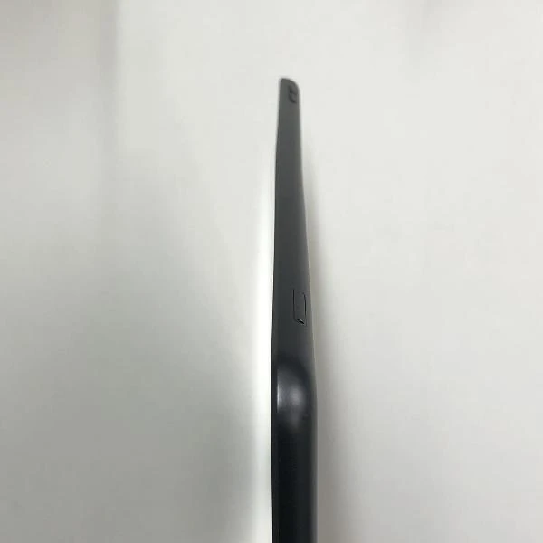 iPad 第8世代 docomo版SIMフリー 32GB MYMH2J/A A2429