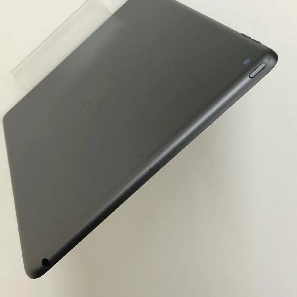 iPad 第9世代 Wi-Fiモデル 64GB MK2K3J/A A2602 美品
