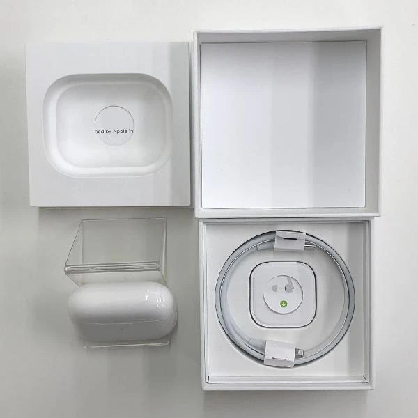 AirPods Pro  MWP22J/A ホワイト
