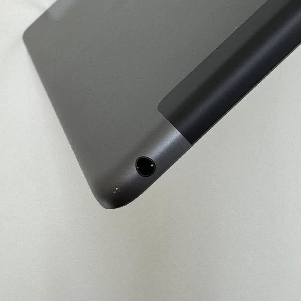 iPad 第8世代 au版SIMフリー 32GB MYMH2J/A A2429 美品