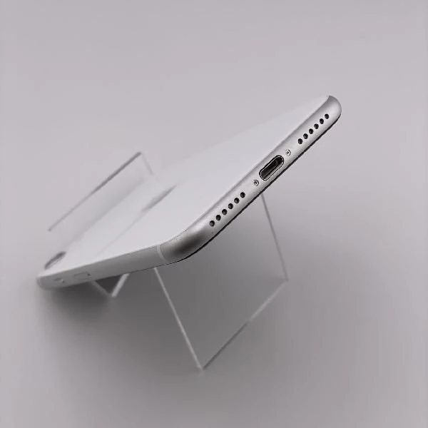 iPhoneSE 第2世代 au版SIMフリー 64GB MHGP3J/A A2296 ホワイト