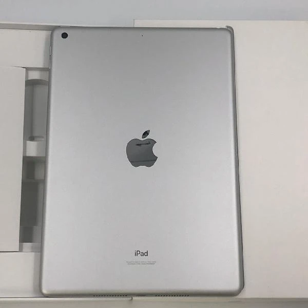 iPad 第9世代 Wi-Fiモデル 64GB MK2L3J/A A2602 極美品