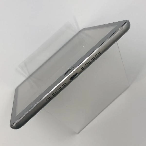 iPad mini 第3世代 docomo 128GB MGJ22J/A A1600 スペースグレイ