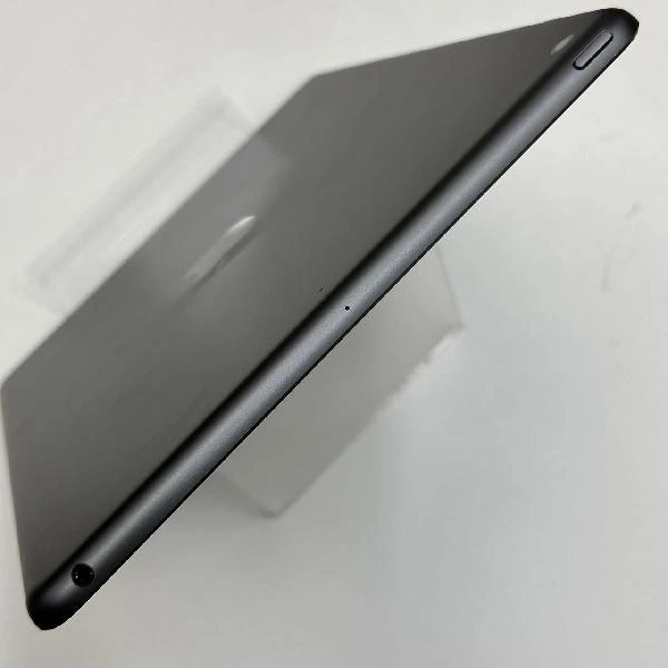 iPad 第7世代 Wi-Fiモデル 32GB 3F835J/A A2197