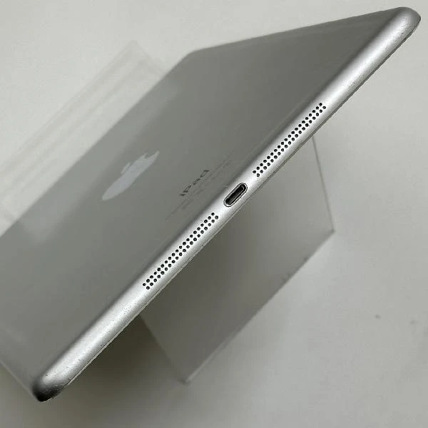 iPad Air 第1世代 Wi-Fiモデル 64GB MD790J/A A1474 シルバー
