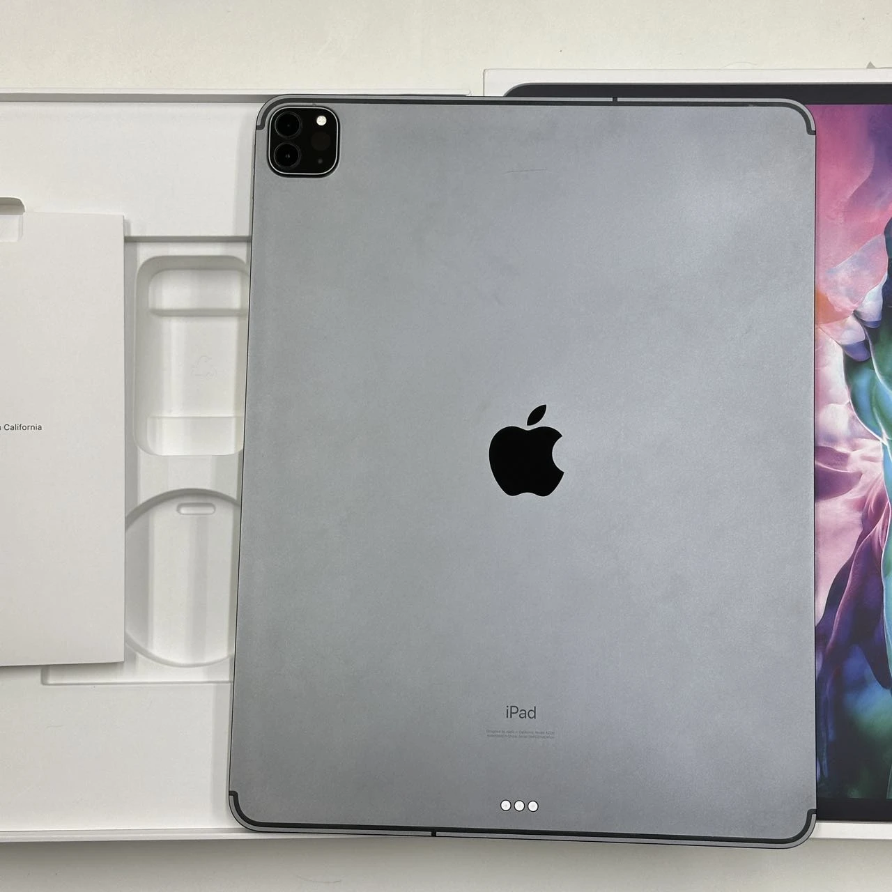 iPad Pro 12.9インチ 第4世代 SoftBank版SIMフリー 512GB MXF72J/A A2232 美品 スペースグレイ