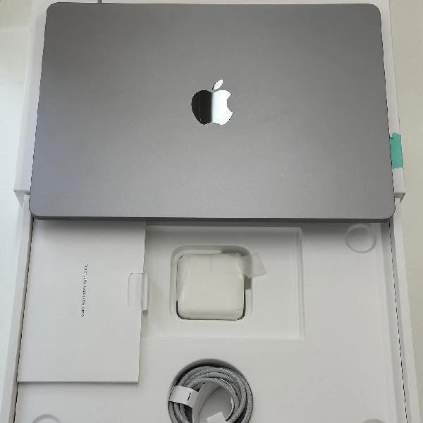 MacBook Air M2 2022  8GB 256GB MLXW3J/A 美品 スペースグレイ