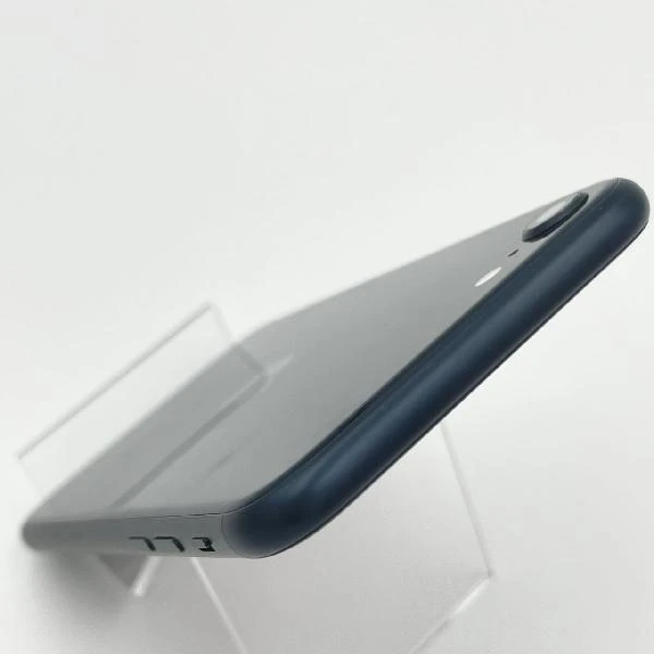 iPhoneSE 第3世代 docomo版SIMフリー 64GB MMYC3J/A A2782