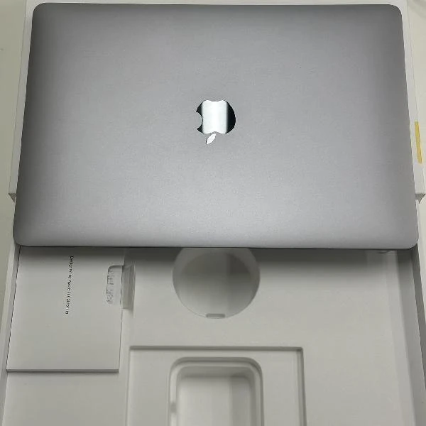 MacBook Air Retina 13インチ 2020  1.1GHz Core i5 16GB 256GB Z0YJ00039 スペースグレイ