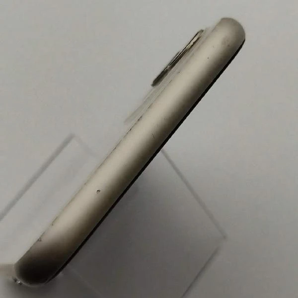 iPhone11 Apple版SIMフリー 128GB MHDJ3J/A A2221 ホワイト