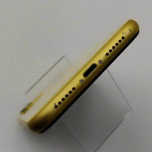 iPhone11 Apple版SIMフリー 128GB MWM42J/A A2221 イエロー