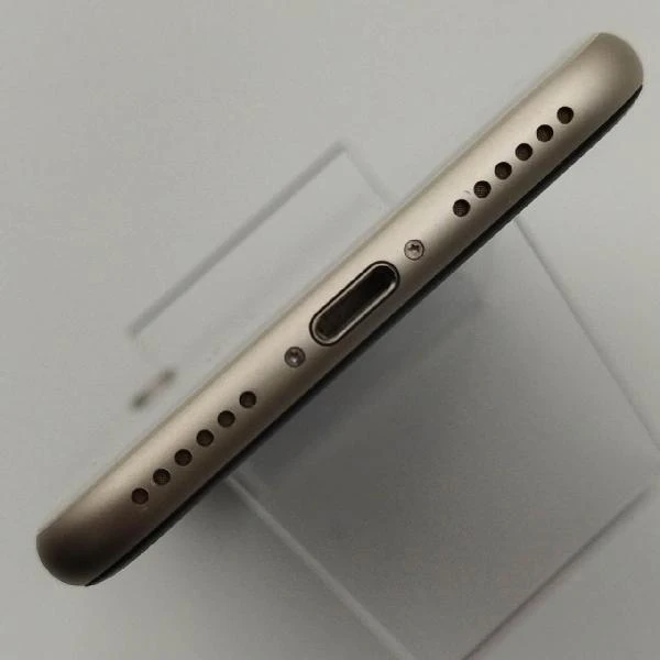 iPhoneSE 第3世代 SoftBank版SIMフリー 64GB MMYD3J/A