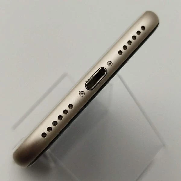 iPhoneSE 第3世代 SoftBank版SIMフリー 128GB MMYG3J/A A2782 極美品