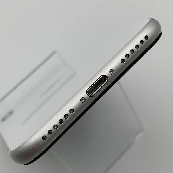 iPhoneSE 第2世代 Apple版SIMフリー 64GB MHGQ3J/A A2296 ホワイト