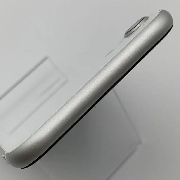 iPhoneSE 第2世代 Apple版SIMフリー 64GB MHGQ3J/A A2296 ホワイト