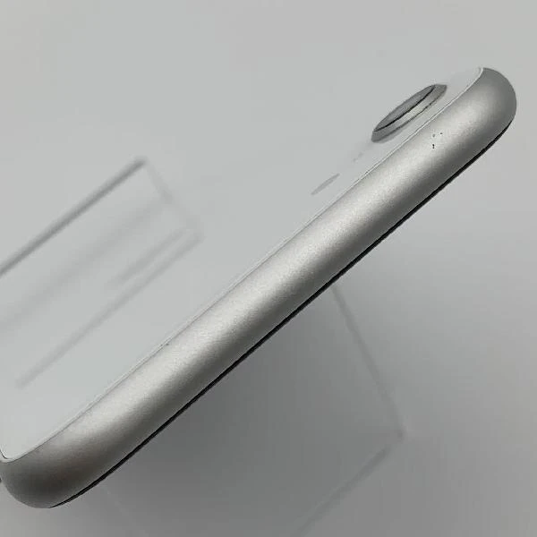 iPhoneSE 第2世代 Apple版SIMフリー 64GB MHGQ3J/A A2296 ホワイト