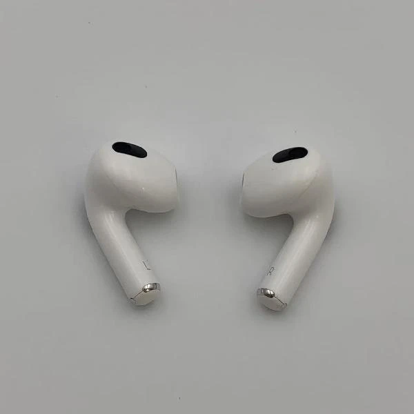 Apple AirPods 第3世代 Lightning充電ケース付き  MPNY3J/A ホワイト