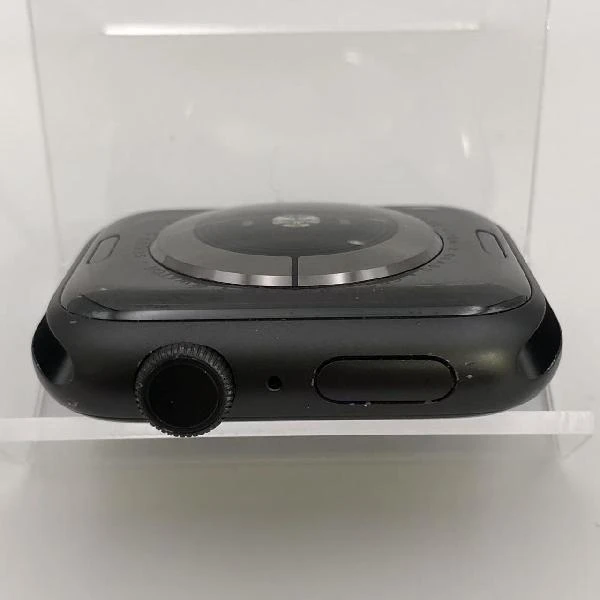 Apple Watch Series 5 GPSモデル  MWVF2J/A