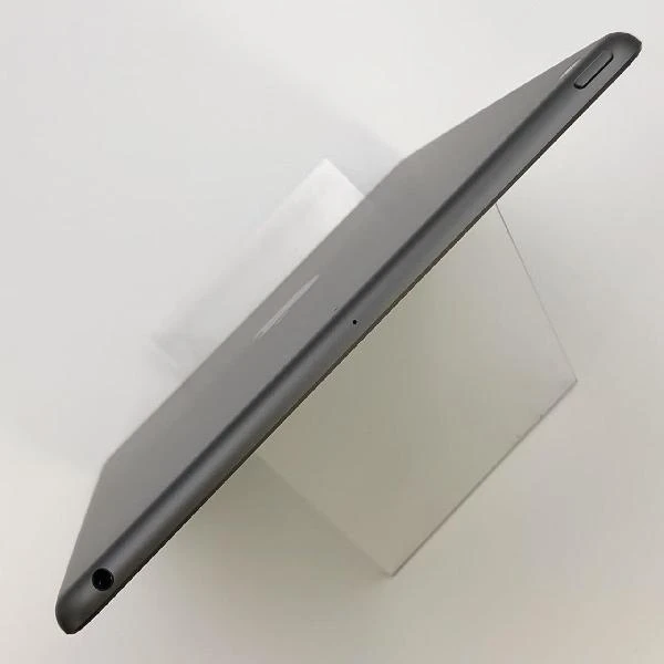 iPad 第9世代 Wi-Fiモデル 256GB MK2N3J/A A2602 新品同様