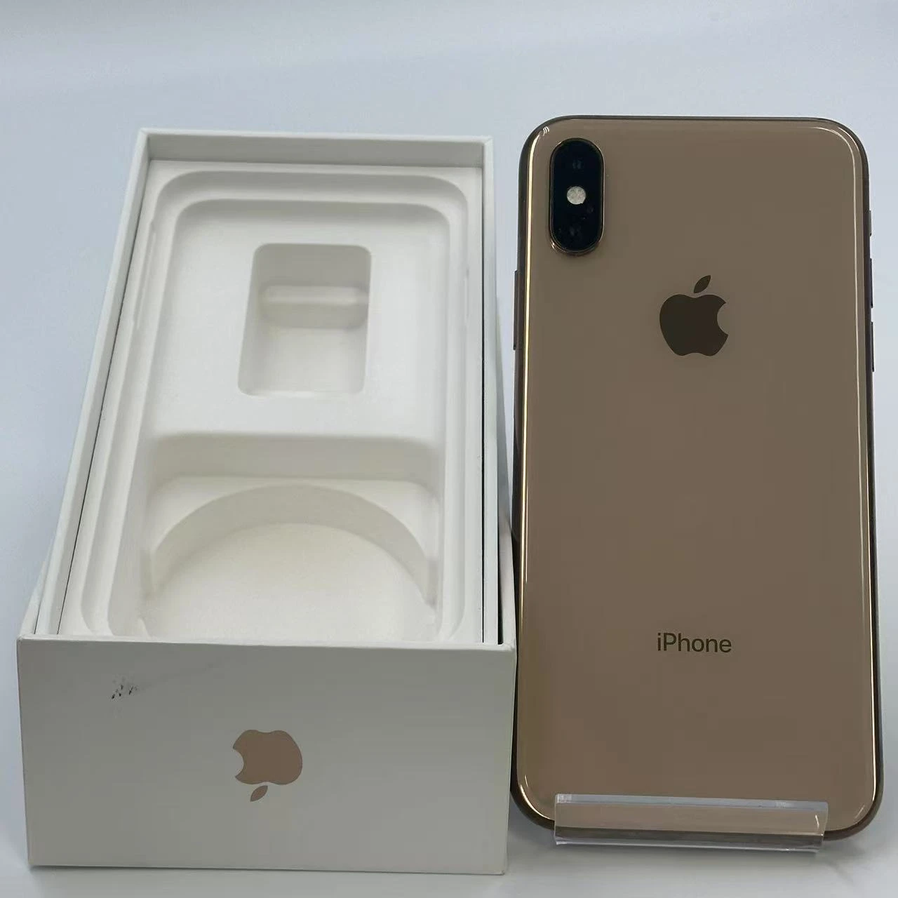 iPhoneXS 64GB ゴールド MTAY2J/A docomo版SIMフリー 美品