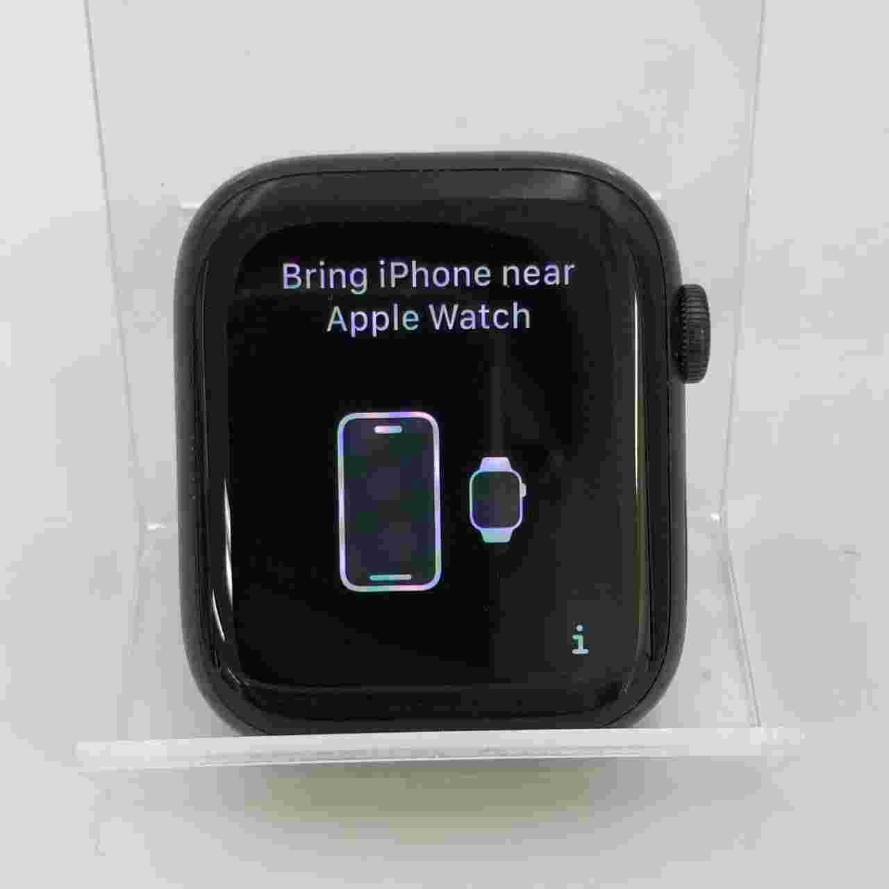 Apple Watch Series 7 32GB グリーンアルミニウムケース MKNQ3J/A GPS版