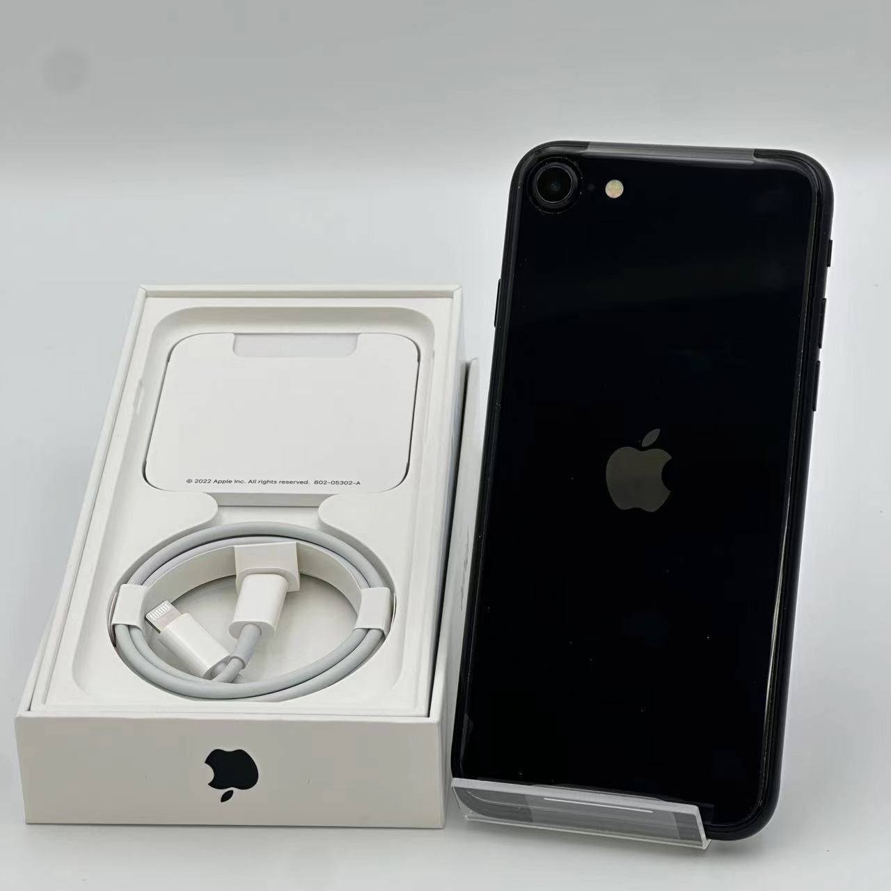 iPhoneSE 第3世代 64GB ミッドナイト MMYC3J/A SoftBankIMフリー 未使用品