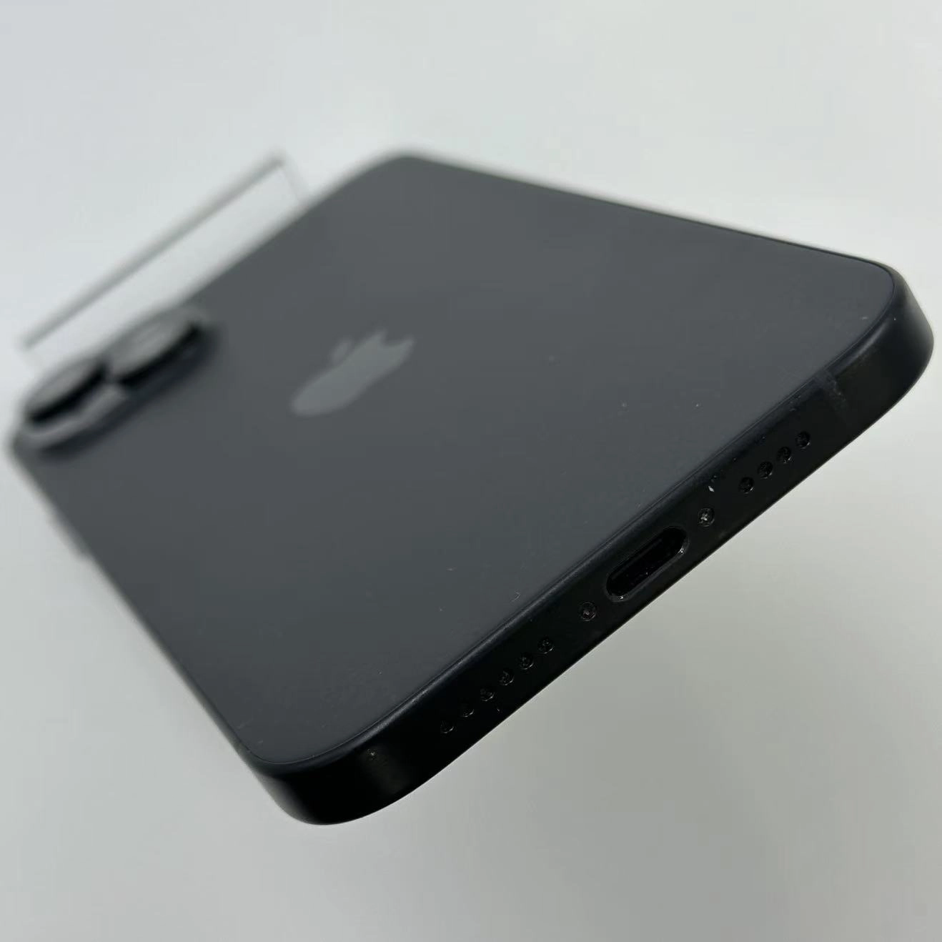 iPhone15 Plus 256GB ブラック MU0F3J/A au版SIMフリー