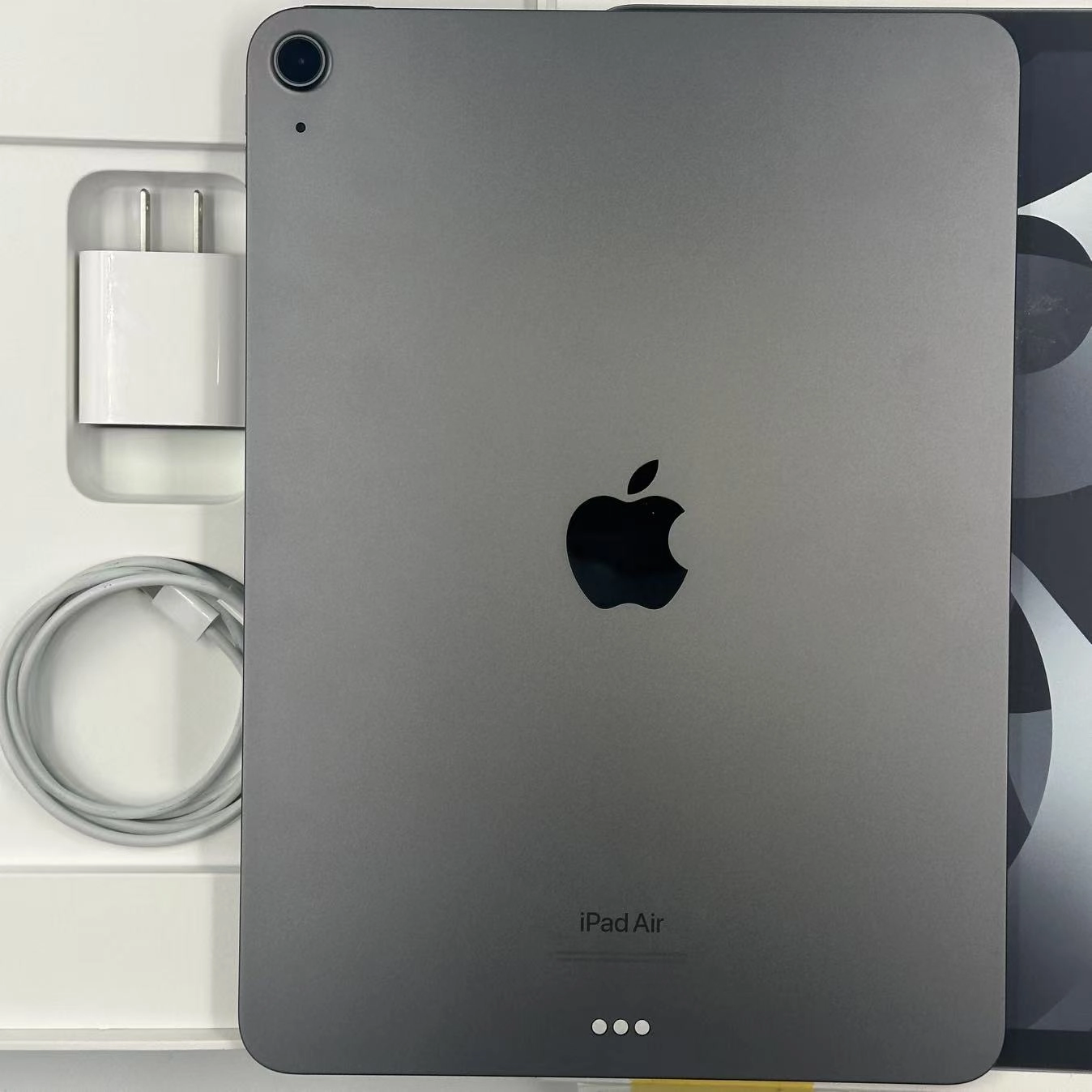 iPad Air 第5世代 Wi-Fiモデル 256GB スペースグレイ MM9L3J/A 極美品