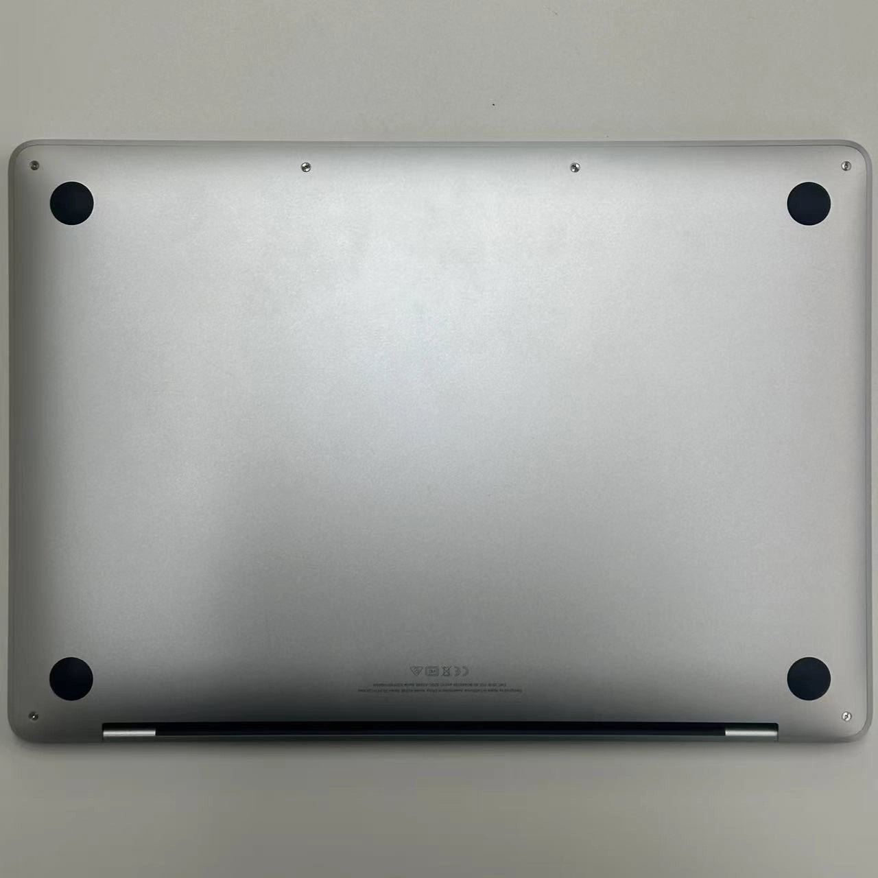MacBook Pro 13インチ M1 2020 8GB/512GB シルバー MYDC2J/A シルバ-