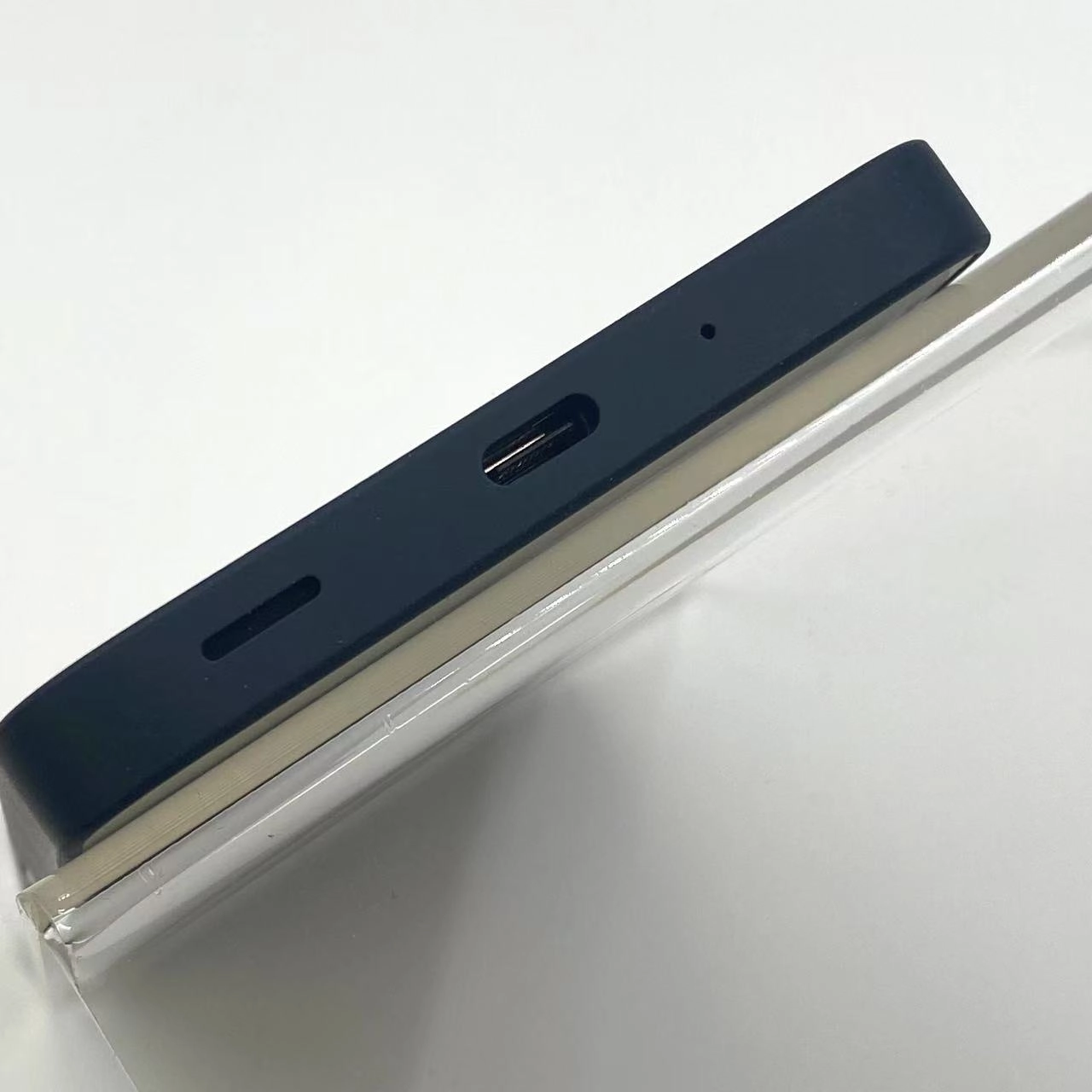 AQUOS wish4 4GB 64GB SH-52E docomo版SIMフリー 新品同様 4GB/64GB ブラック