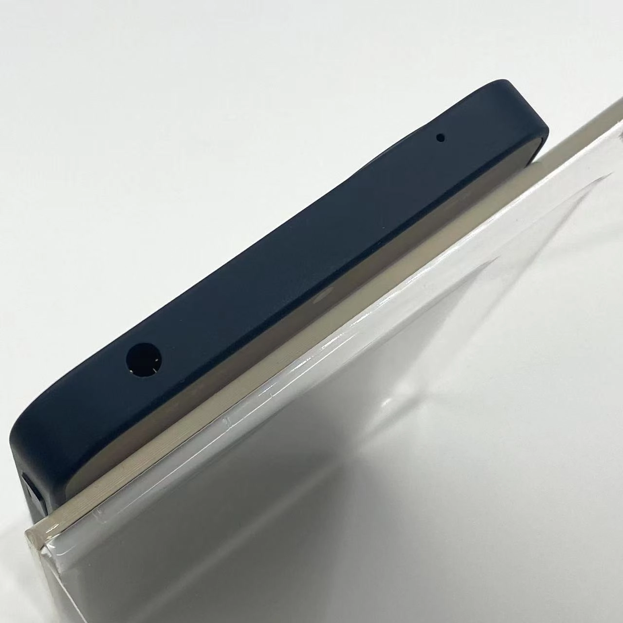 AQUOS wish4 4GB 64GB SH-52E docomo版SIMフリー 新品同様 4GB/64GB ブラック