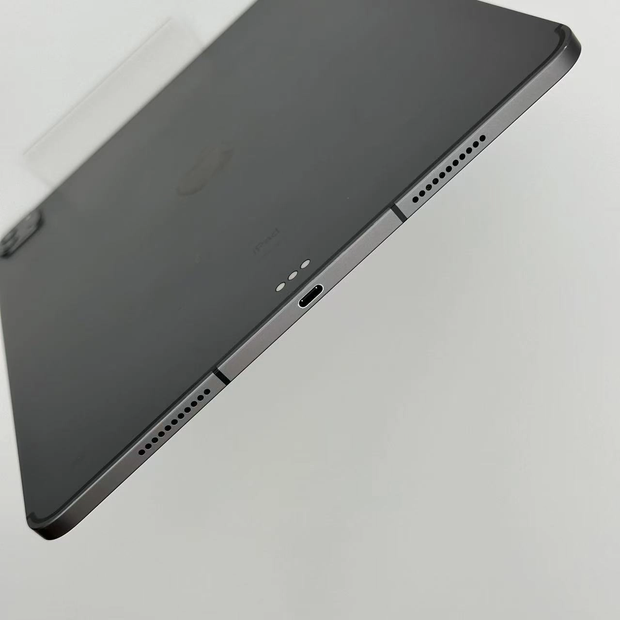 iPad Pro 12.9インチ 第5世代 Wi-Fi+Cellular モデル 1TB スペースグレイ MHRA3J/A au