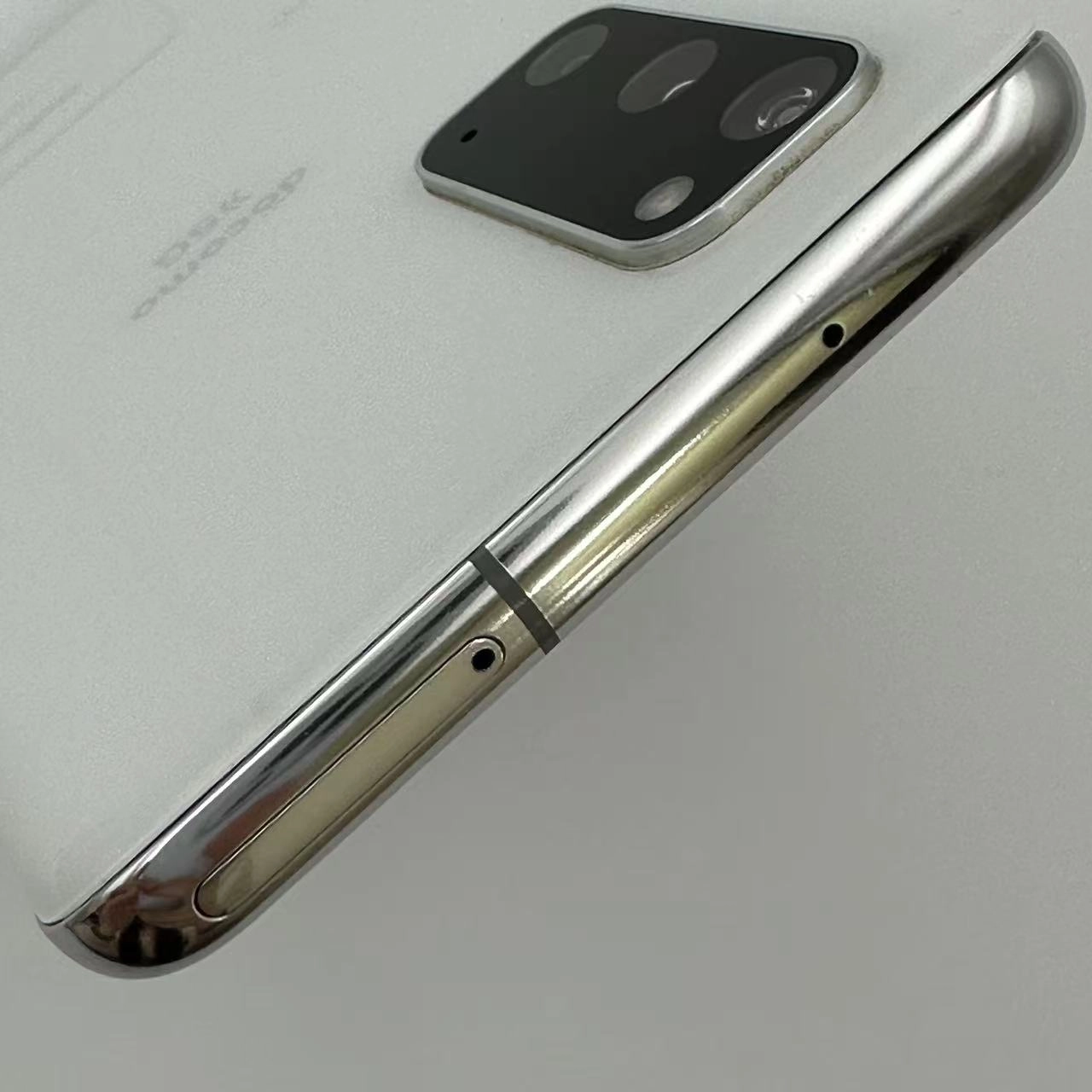 Galaxy S20 5G 128GB クラウドホワイト SC-51A SIMロック解除済 docomo 美品