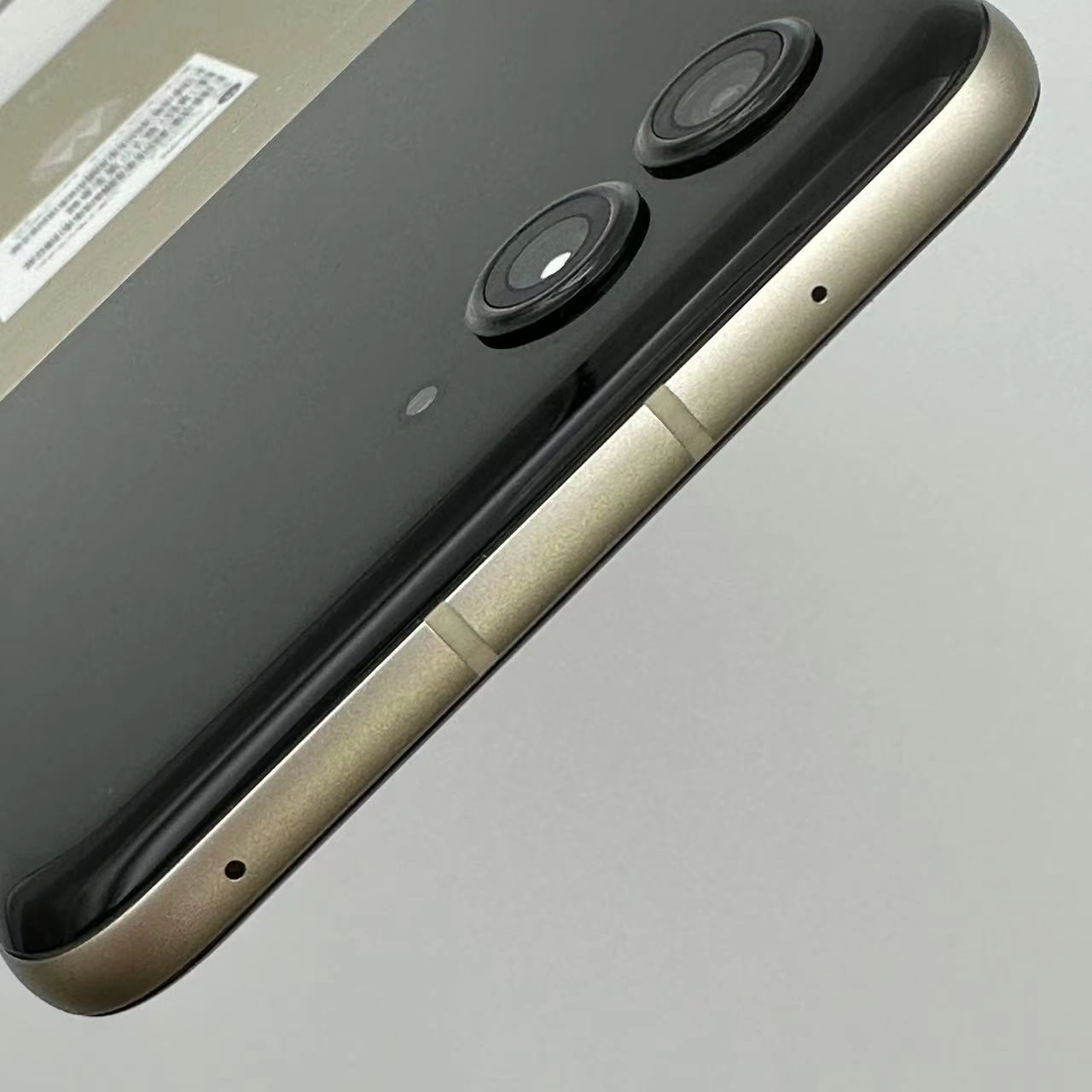 motorola razr 50 512GB サンドクリーム XT2453-2 海外版SIMフリー 新品同様 12GB/512GB