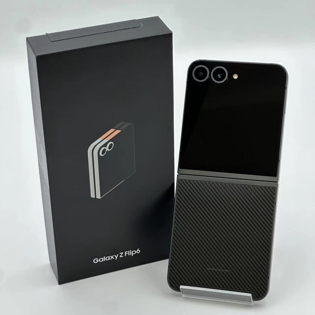 Galaxy Z Flip6 256GB クラフテッド ブラック SM-F741Q 国内版SIMフリー 美品 12GB/256GB