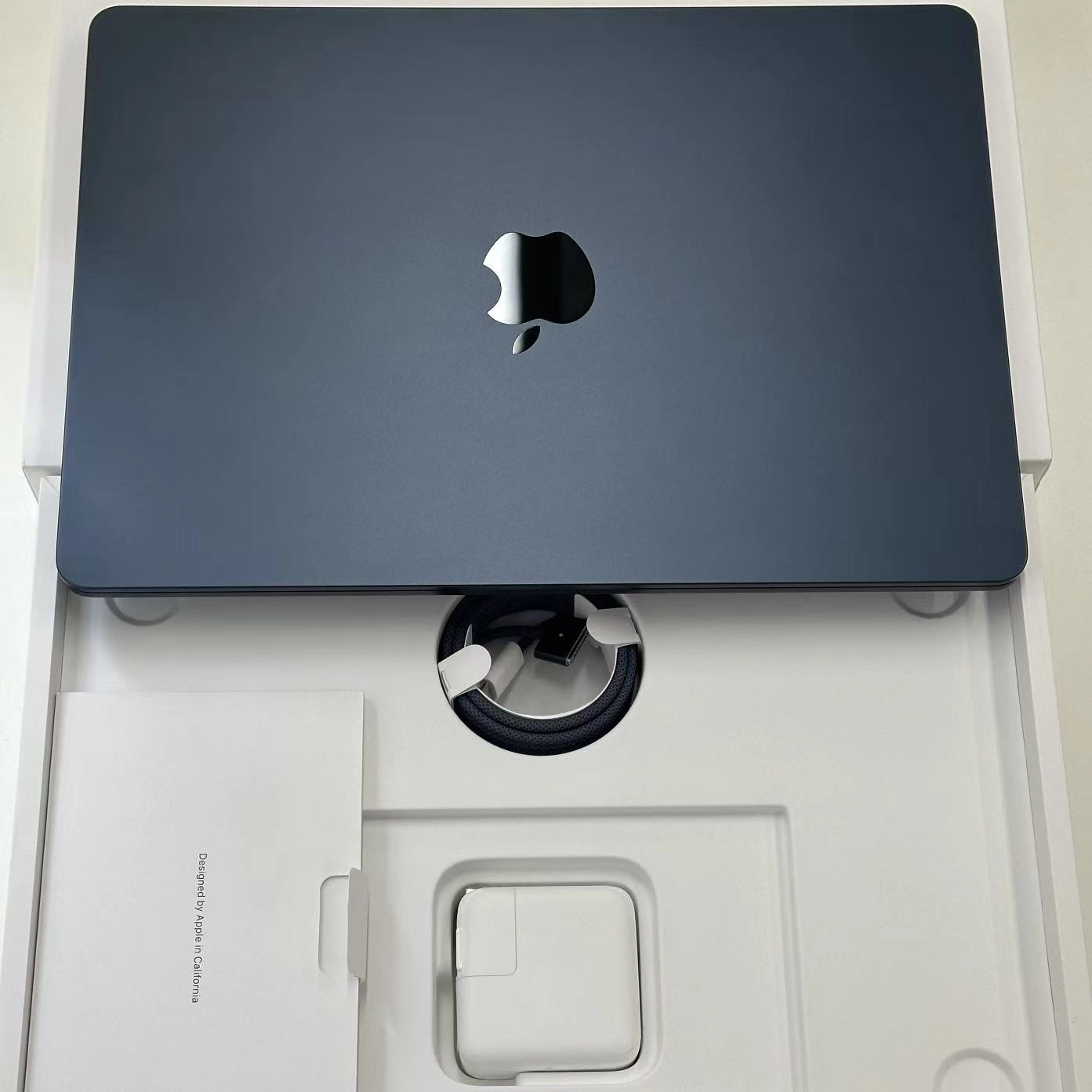 MacBook Air M2 2022 8GB 256GB ミッドナイト FLY33J/A 新品同様