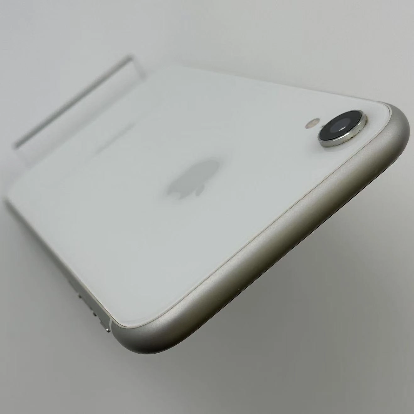 iPhoneXR 256GB ホワイト MT0W2J/A au版SIMフリー