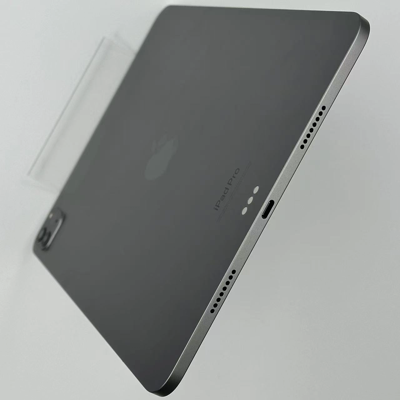 iPad Pro 11インチ 第4世代 Wi-Fiモデル 128GB スペースグレイ MNXD3J/A