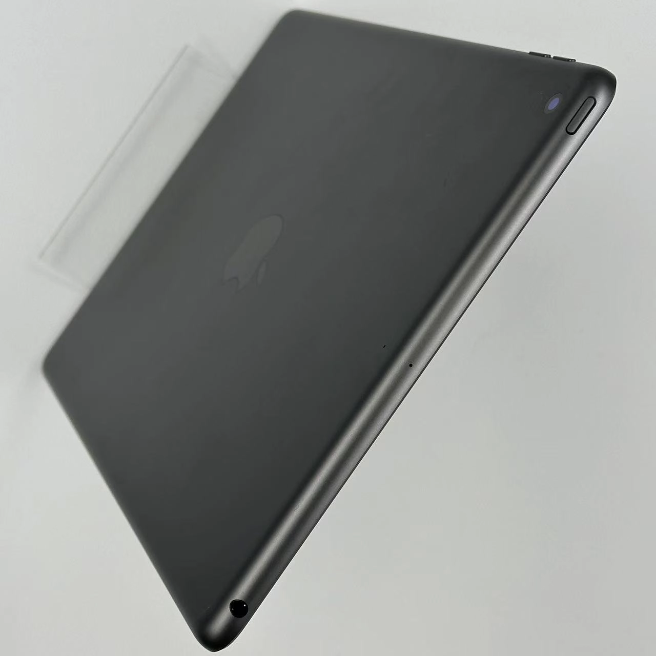 iPad 第9世代 Wi-Fiモデル 64GB スペースグレイ MK2K3J/A 極美品