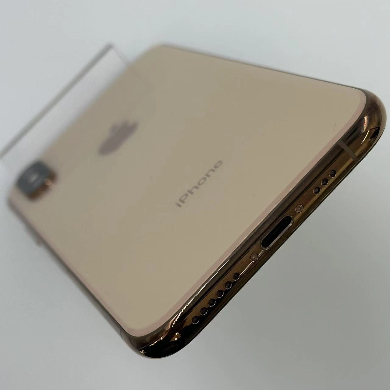 iPhoneXS 64GB ゴールド MTAY2J/A docomo版SIMフリー 美品