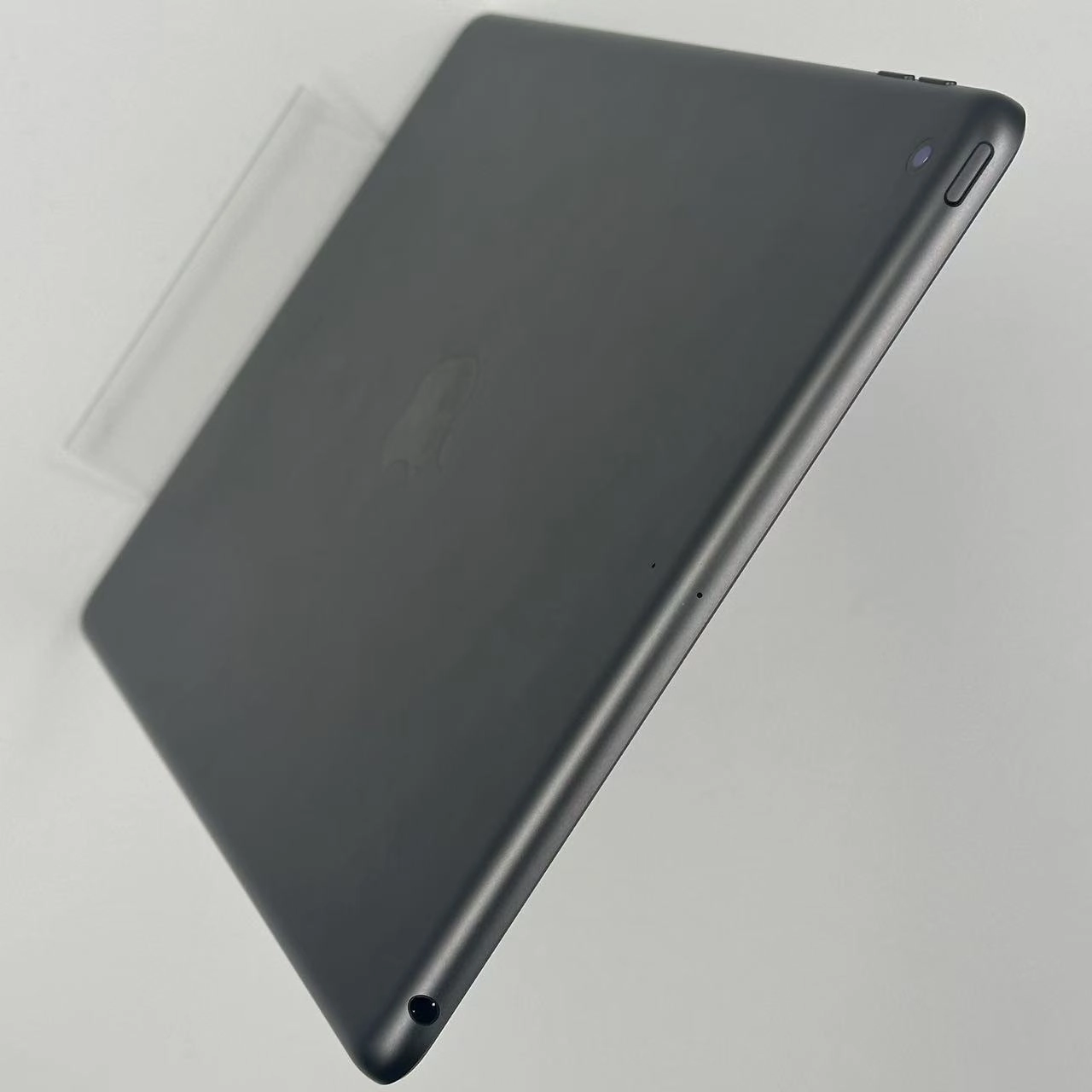iPad 第9世代 Wi-Fiモデル 64GB スペースグレイ MK2K3J/A 極美品