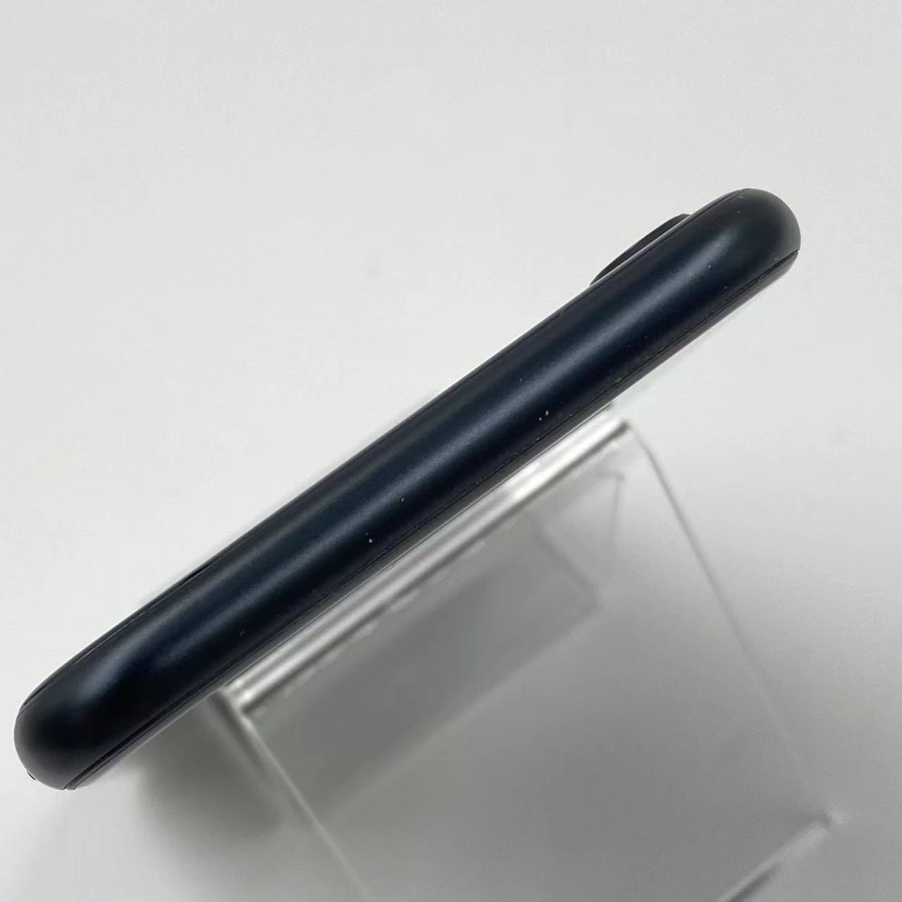 iPhoneSE 第3世代 128GB ミッドナイト MMYF3J/A AU版SIMフリー