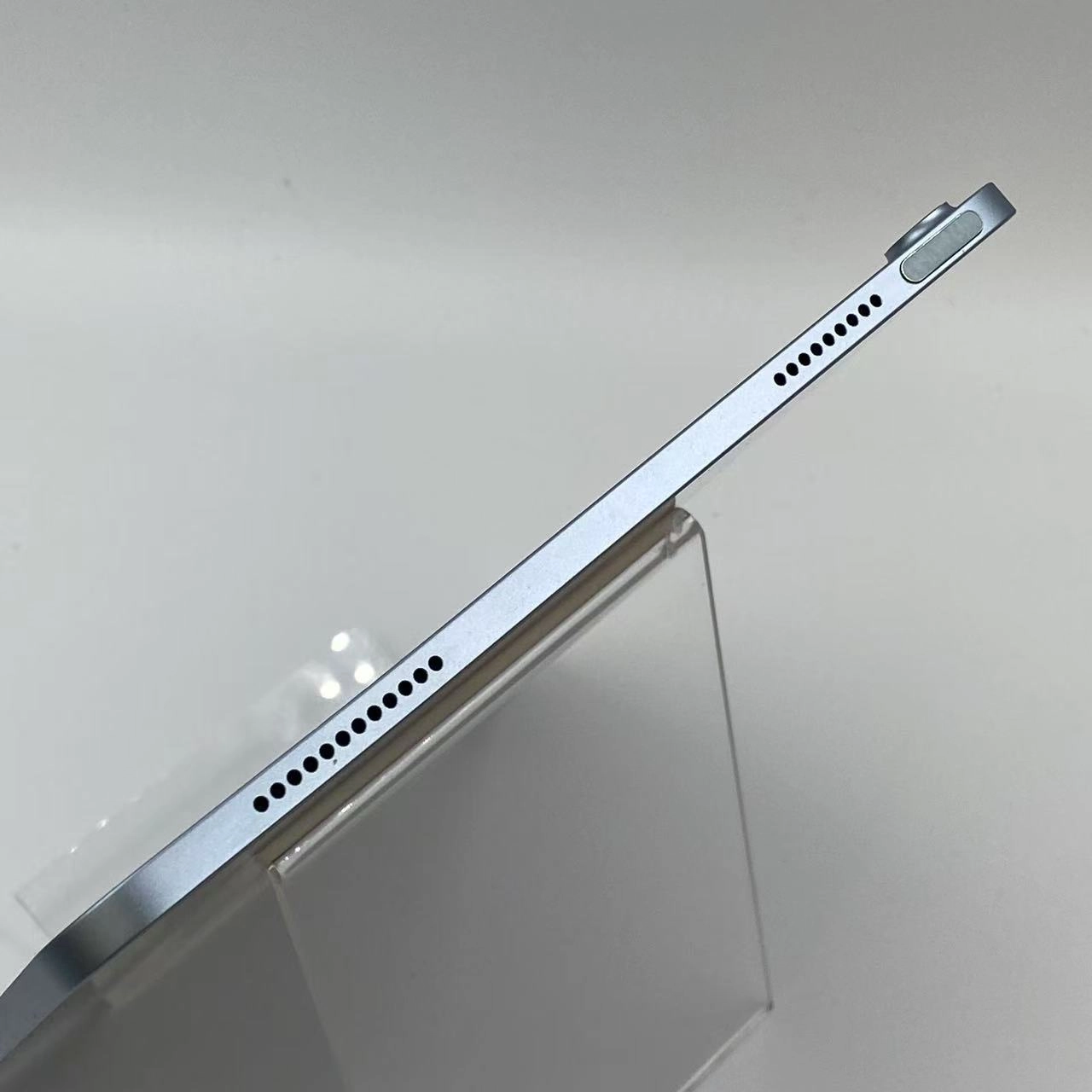 iPad Air 11インチ 第6世代 Wi-Fiモデル 128GB MUWD3J/A 新品同様