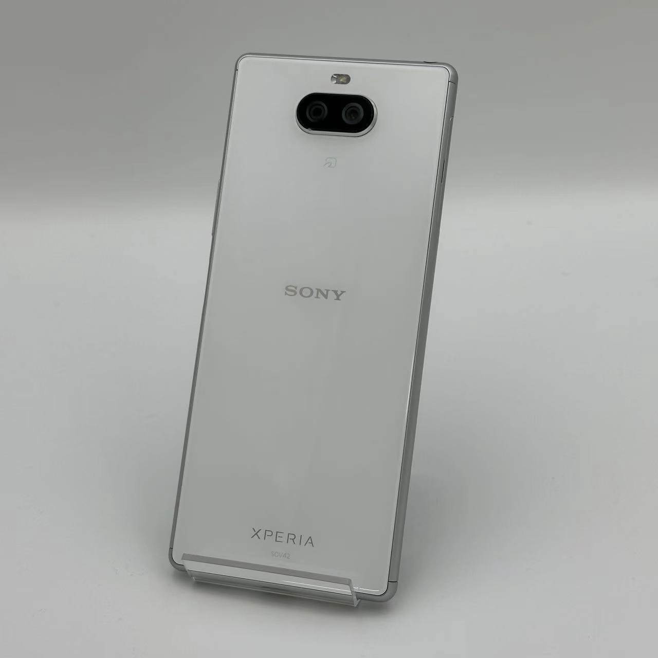 Xperia 8 64GB ホワイト SOV42 SIMロック解除済 au