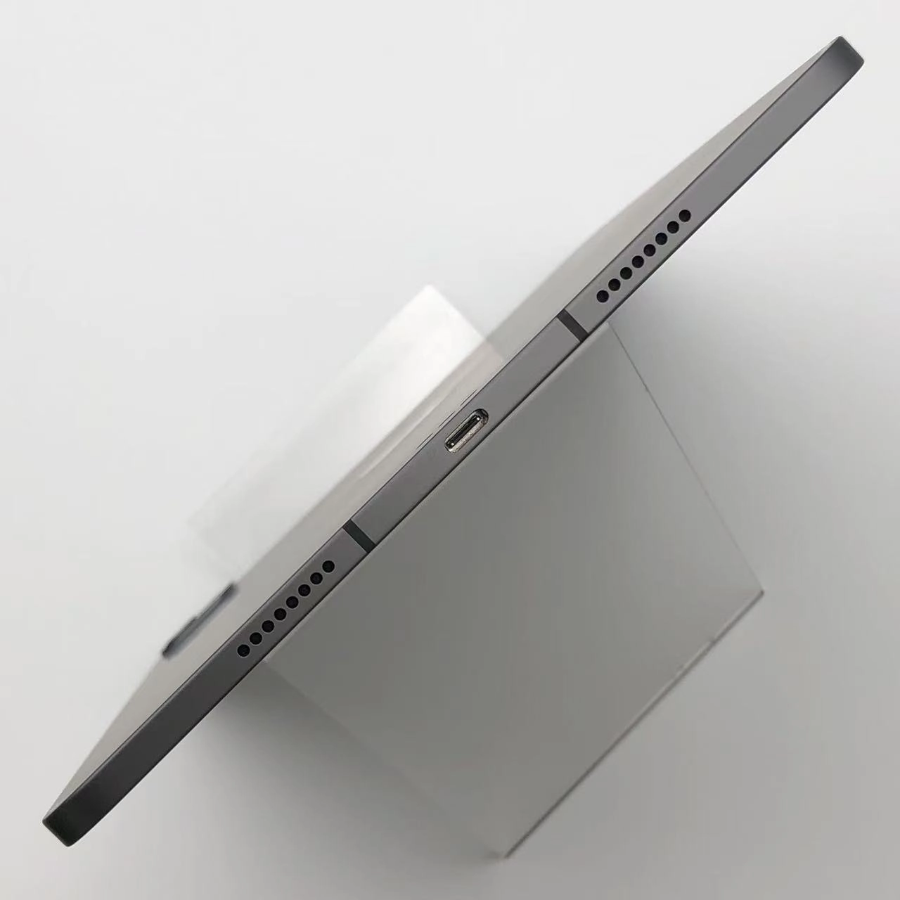 iPad Pro 11インチ 第3世代 Wi-Fi+Cellular 512GB スペースグレイ MHW93J/A Apple版SIMフリー 極美品