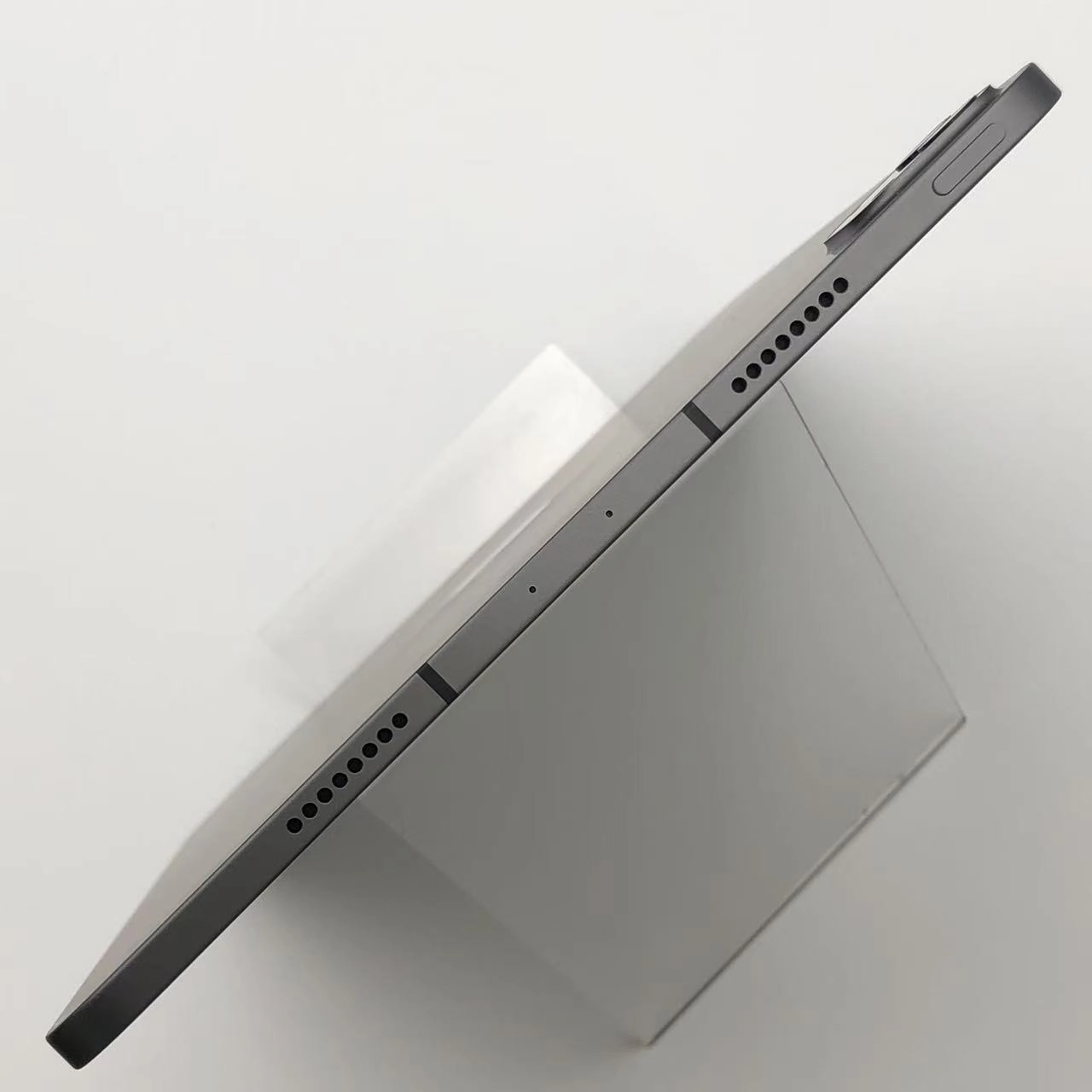 iPad Pro 11インチ 第3世代 Wi-Fi+Cellular 512GB スペースグレイ MHW93J/A Apple版SIMフリー 極美品