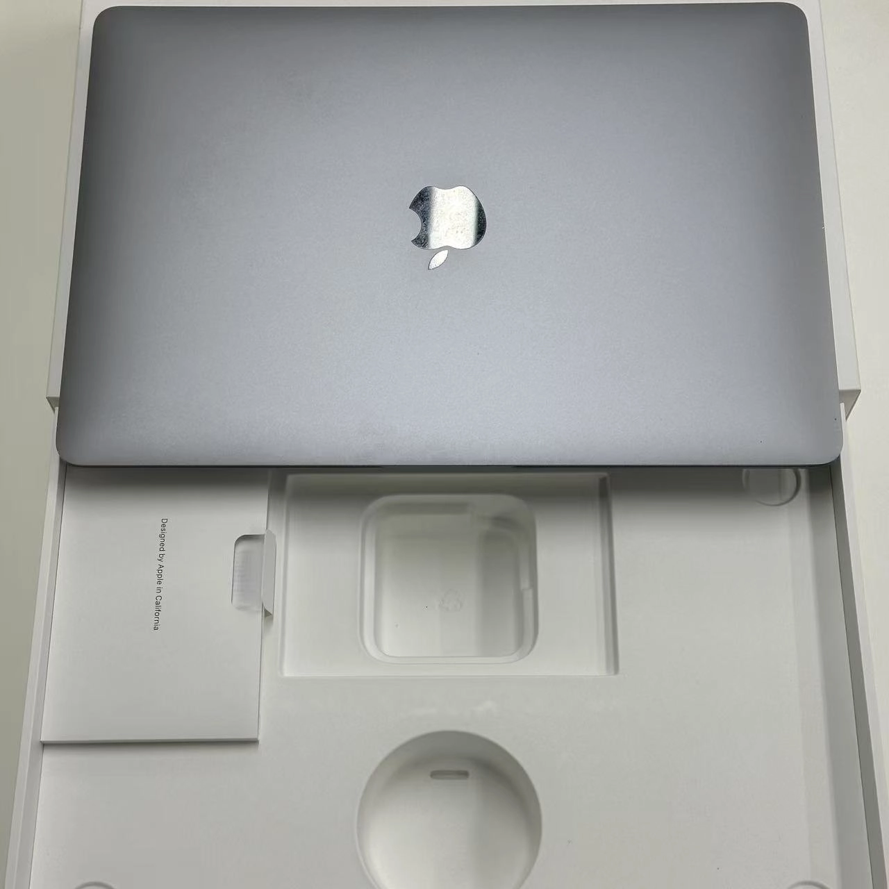 MacBook Air M1 2020 8GB 256GB スペースグレイ MGN63J/A 美品 8GB/256GB