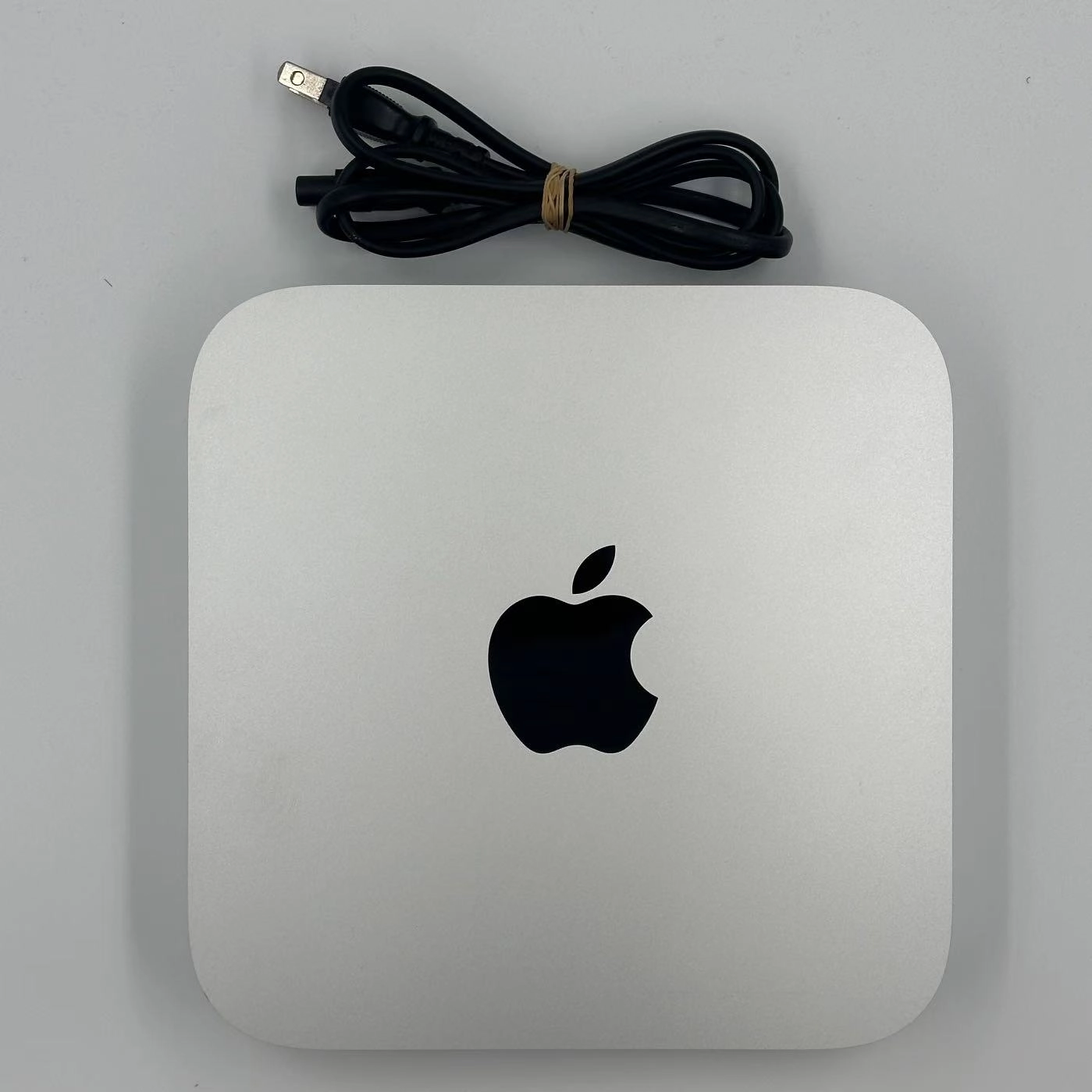 Mac Mini Early 2023 M2 8GB 1TB シルバー A2686 極美品 8GB/1TB