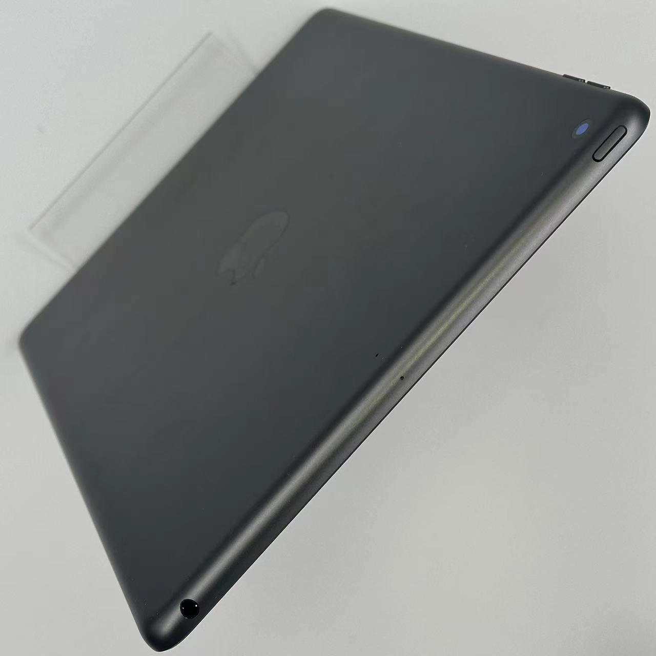 iPad 第9世代 Wi-Fiモデル 64GB スペースグレイ MK2K3J/A 極美品